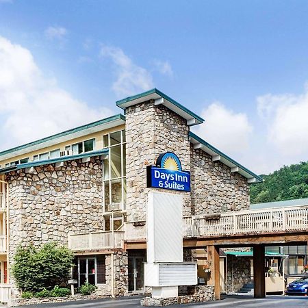 Days Inn & Suites By Wyndham Downtown Gatlinburg Parkway Eksteriør billede