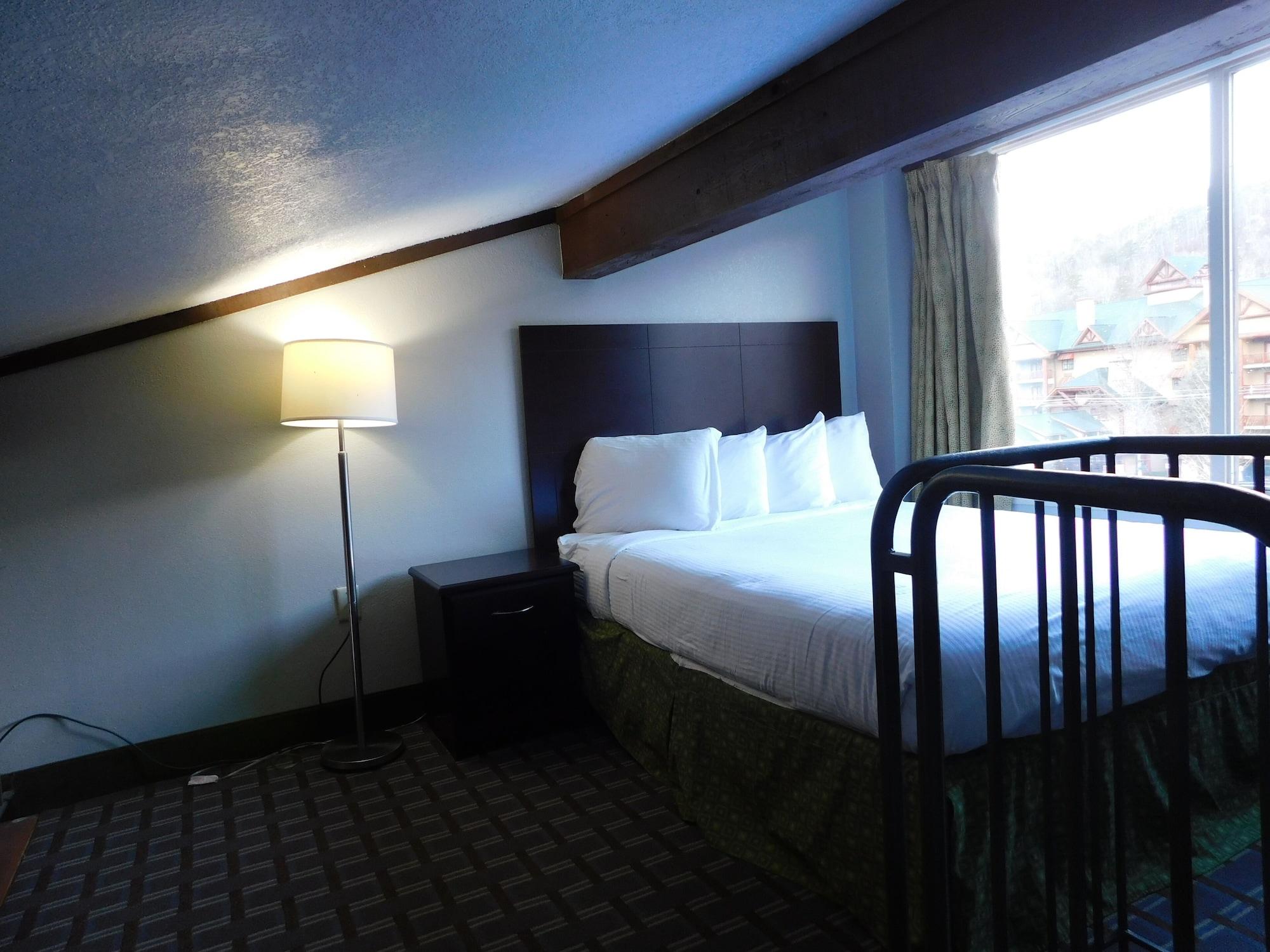 Days Inn & Suites By Wyndham Downtown Gatlinburg Parkway Eksteriør billede