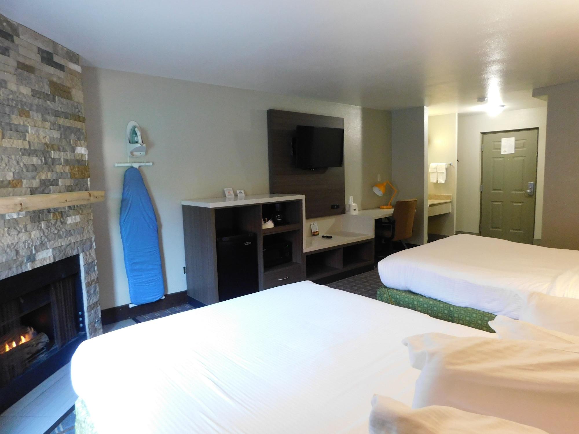 Days Inn & Suites By Wyndham Downtown Gatlinburg Parkway Eksteriør billede