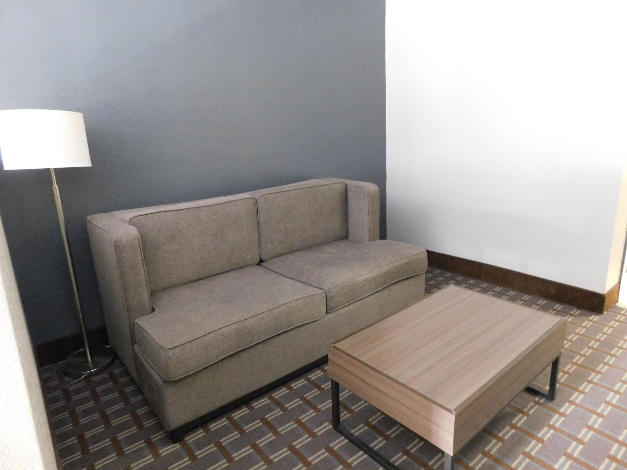 Days Inn & Suites By Wyndham Downtown Gatlinburg Parkway Eksteriør billede