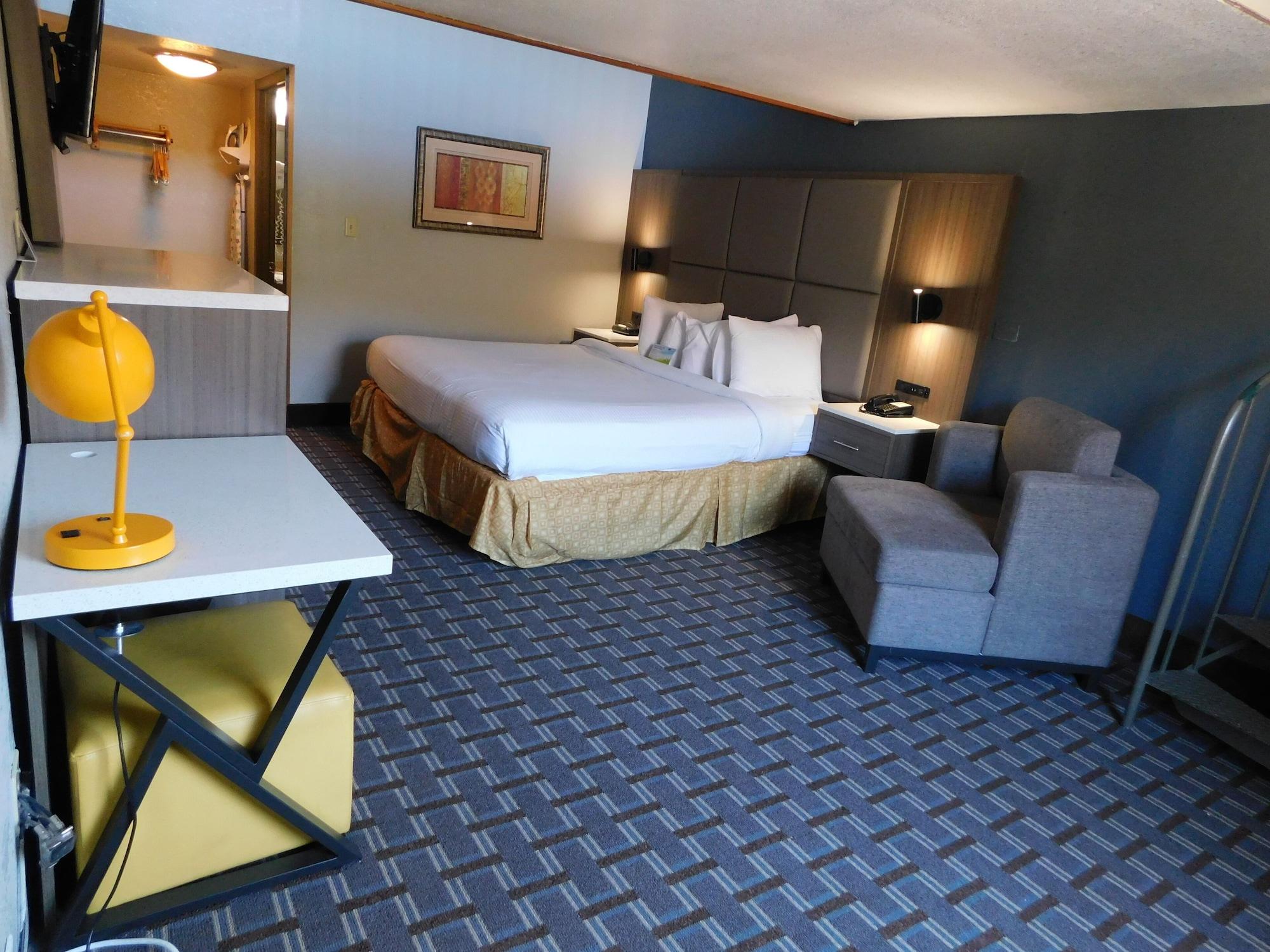 Days Inn & Suites By Wyndham Downtown Gatlinburg Parkway Eksteriør billede